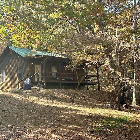 Cedar Creek Cabins #1 - Giant Spa Tub, Large Wooded Porch, Full Kitchen, 1 Bedroom Eureka Springs Zewnętrze zdjęcie